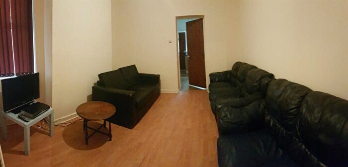 8 Bedroom House To Rent In Ladybarn Court Egerton Road, Manchester, M14