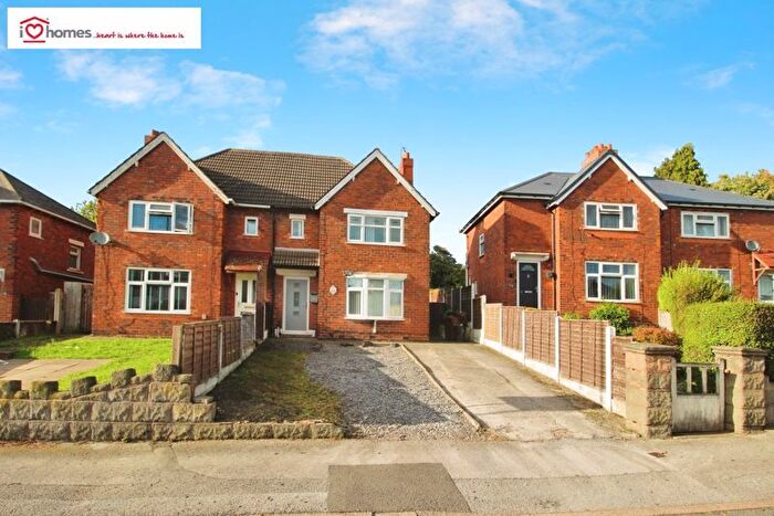 2 Bedroom Semi-detached House To Rent In Oak Crescent, Walsall, WS3