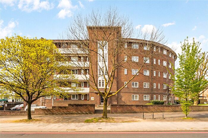 2 Bedroom Flat To Rent In Upper Clapton Road, London, E5