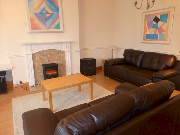1 Bedroom Flat To Rent In St George's Tce., Jesmond, Newcastle Upon Tyne, NE2