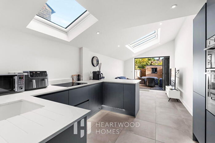 2 Bedroom Terraced House For Sale In Sandridge Road, St. Albans, AL1