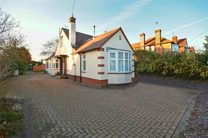 4 Bedroom Detached House To Rent In London Road, Raunds, Wellingborough, Northamptonshire NN9