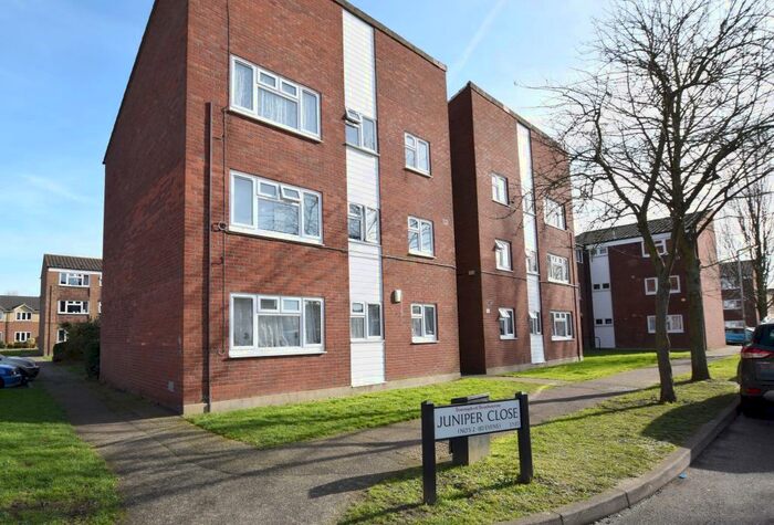 3 Bedroom Apartment To Rent In Juniper Close, Broxbourne, EN10