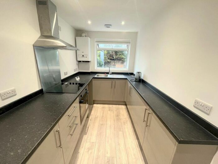 2 Bedroom Maisonette To Rent In Rock Drive, The Park Estate, NG7