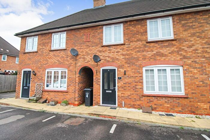 3 Bedroom Terraced House To Rent In Rustic Close, Stewartby, Bedford, MK43