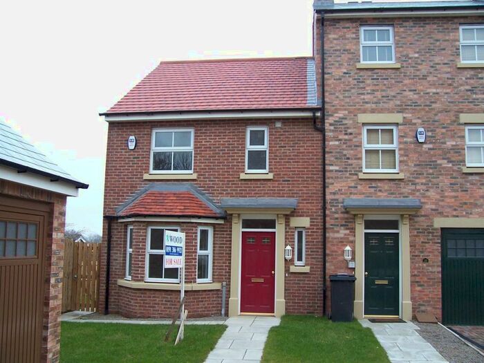 3 Bedroom End Of Terrace House To Rent In Kirkwood Drive, Nevilles Cross, DH1