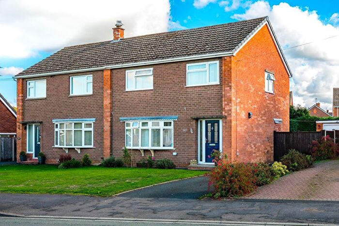 3 Bedroom Semi Detached House For Sale In Sutton Road, Shrewsbury, SY2
