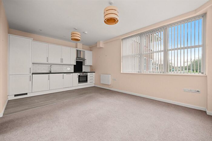 1 Bedroom Flat To Rent In Emmview Close, Wokingham, Berkshire, RG41