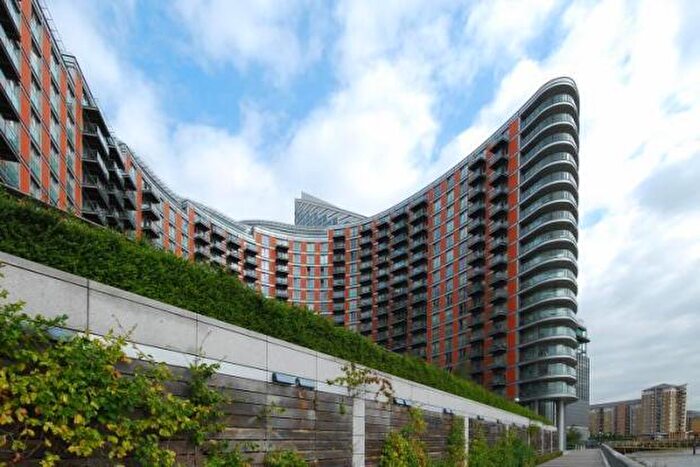 1 Bedroom Flat To Rent In New Providence Wharf, Fairmount Avenue, Blackwall, Canary Wharf, London, E14