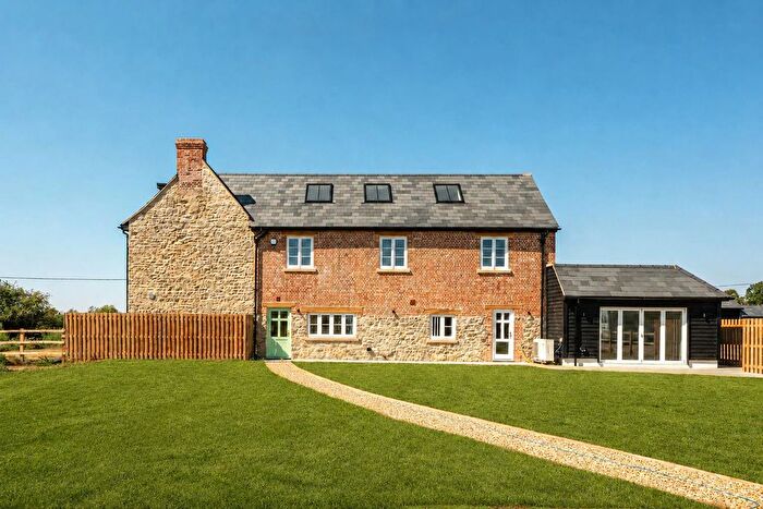 4 Bedroom Property For Sale In The Charndon Estate, Marsh Gibbon, OX27