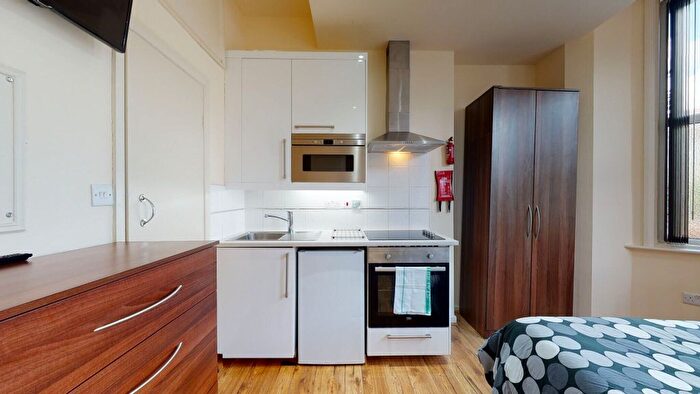 Studio To Rent In St. Pauls Avenue, London, NW2