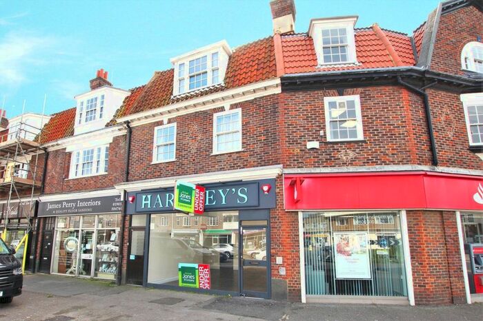 2 Bedroom Flat To Rent In Goring Road, Worthing, West Sussex, BN12