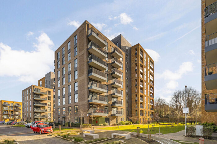 2 Bedroom Flat For Sale In Bowen Drive, Charlton, London, SE7