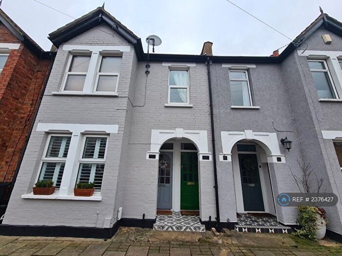 2 Bedroom Maisonette To Rent In Shortlands Gardens, Bromley, BR2