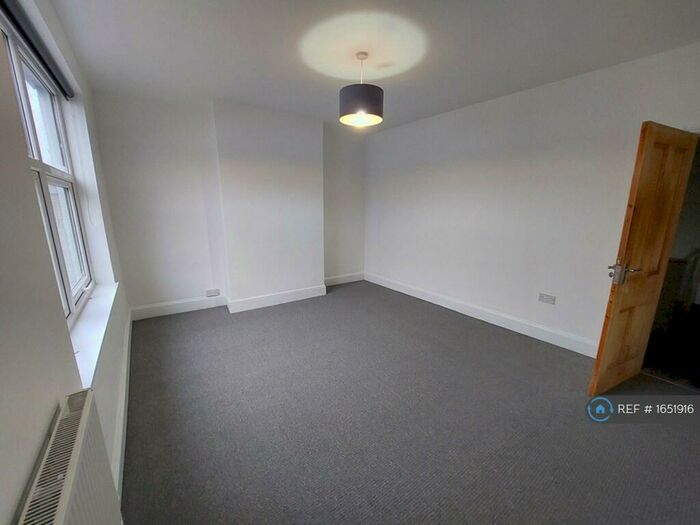 4 Bedroom Terraced House To Rent In Langton Park, Bristol, BS3