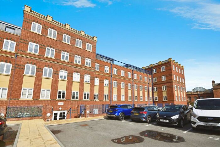 2 Bedroom Flat For Sale In Westbrook Gardens, Margate, CT9