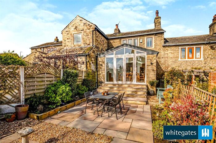 3 Bedroom House For Sale In Bramley Lane, Hipperholme, Halifax, HX3