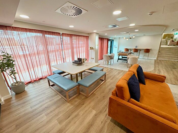 Apartment To Rent In Paradise Street, Birmingham, B1