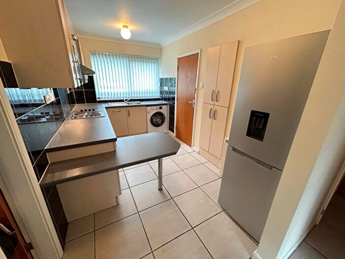 2 Bedroom Apartment To Rent In Elm Close, Mapperley Park, Nottingham, NG3