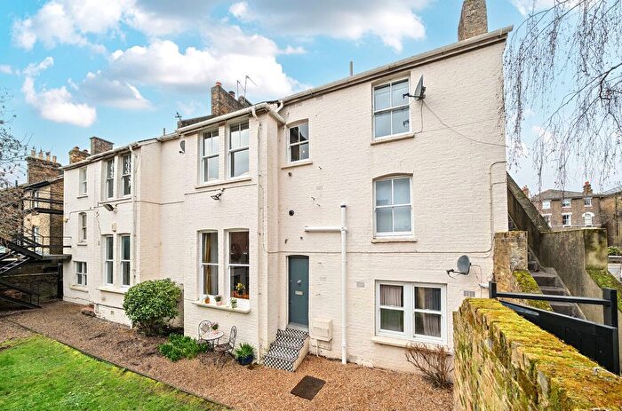 1 Bedroom Flat For Sale In Kidbrooke Park Road, London, SE3