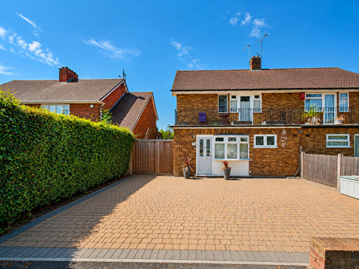 3 Bedroom Semi-Detached House For Sale In Wingletye Lane, Hornchurch, RM11