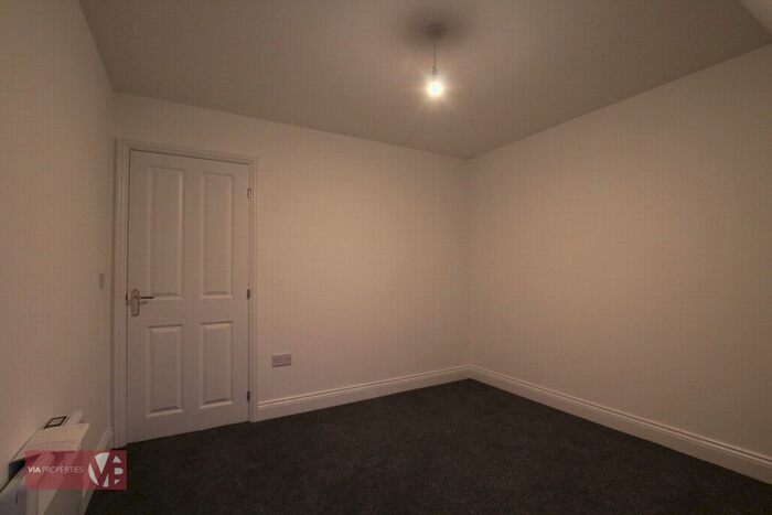 2 Bedroom Flat To Rent In Brewery Road, Hoddesdon, EN11