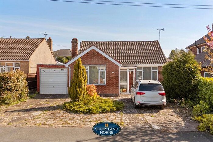 2 Bedroom Bungalow For Sale In Finham Green Road, Coventry, CV3