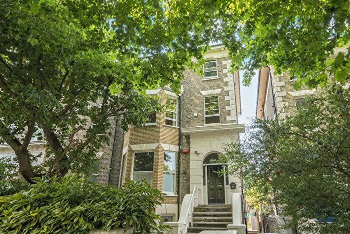 2 Bedroom Flat For Sale In Breakspears Road, London, SE4