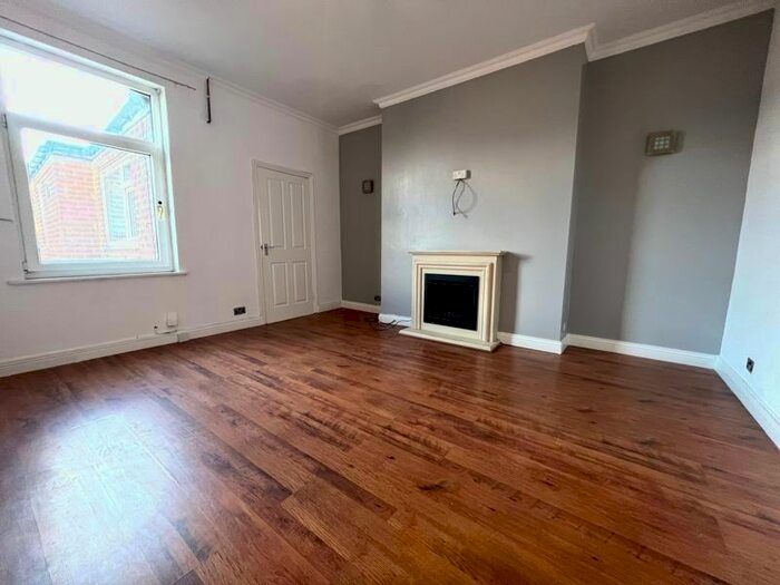 3 Bedroom Flat To Rent In Wharton Street, South Shields, NE33