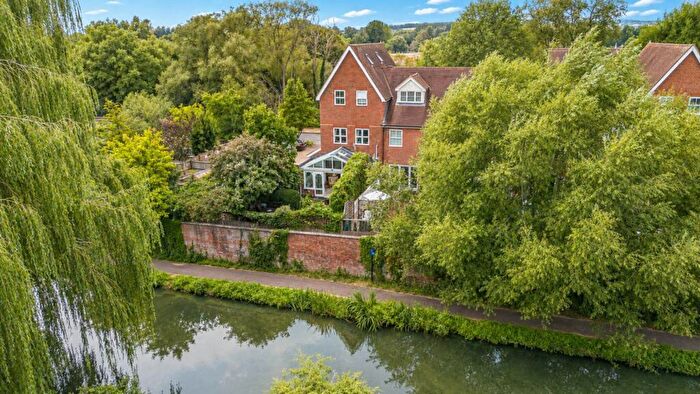 5 Bedroom Town House For Sale In The Villas, Oxford Waterside, OX2