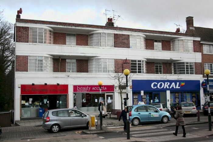 2 Bedroom Flat To Rent In Watling Street, Radlett, WD7