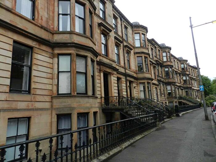 Studio To Rent In Queens Drive, Queens Park, G42