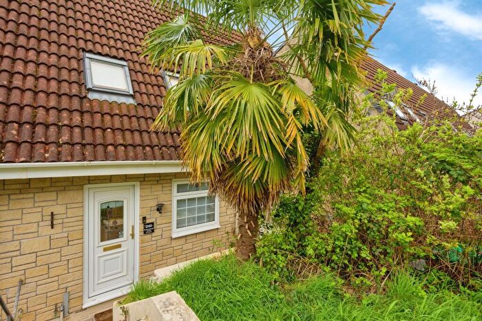 4 Bedroom Terraced House For Sale In Austin Crescent, Plymouth, PL6