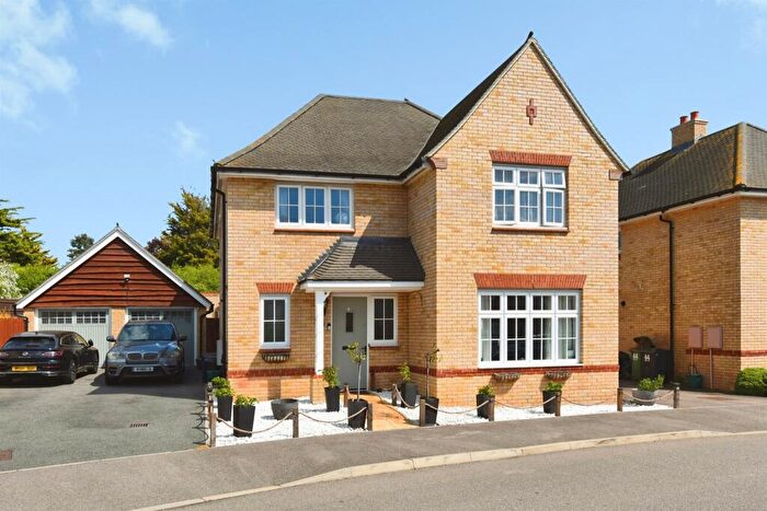 4 Bedroom Detached House For Sale In Broomfield Way, Braintree, CM7