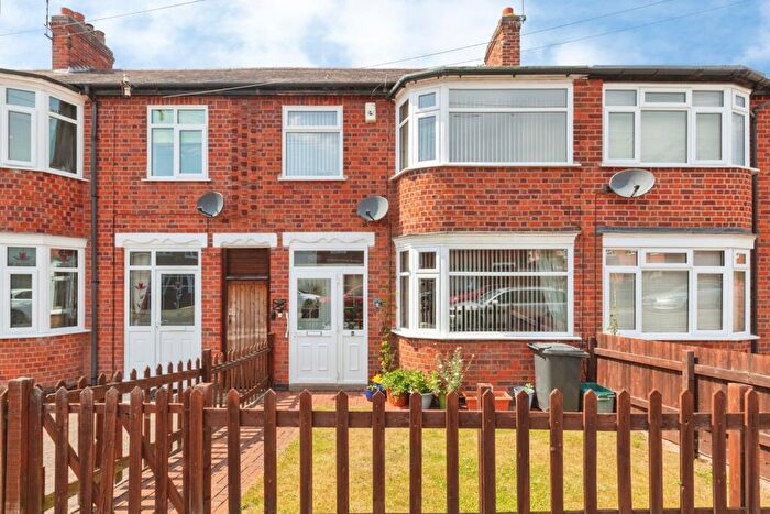 3 Bedroom Town House For Sale In Worcester Road, Leicester, LE2