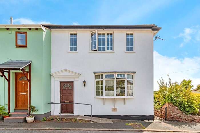 2 Bedroom Flat For Sale In Radway Gardens, Bishopsteignton, Teignmouth, TQ14