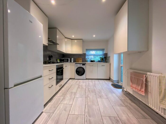 4 Bedroom Terraced House To Rent In Constellation Street, Adamsdown, CF24