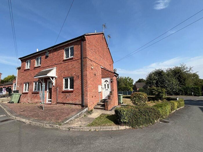 2 Bedroom Flat To Rent In Broadmeadows, South Normanton, Alfreton, Derbyshire, DE55