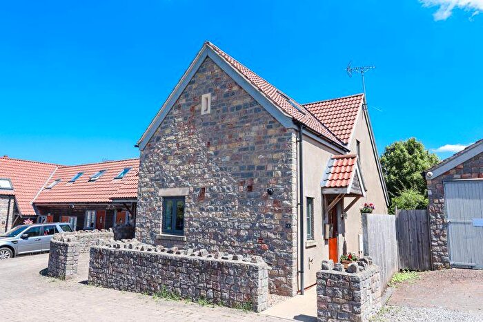 3 Bedroom End Of Terrace House For Sale In Old Forge Mews, Claverham, BS49