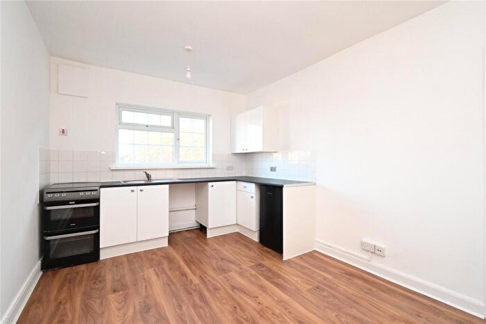 1 Bedroom Apartment To Rent In Church Street, Basingstoke, RG21