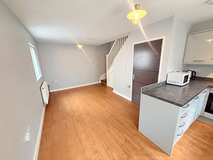 1 Bedroom Property To Rent In North Street, Wellington, TA21