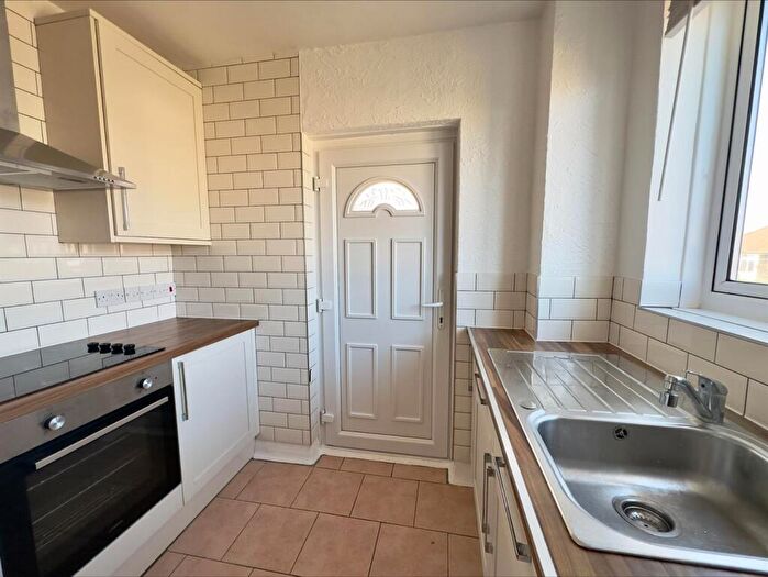 1 Bedroom Flat To Rent In Piddinghoe Avenue, Peacehaven, BN10