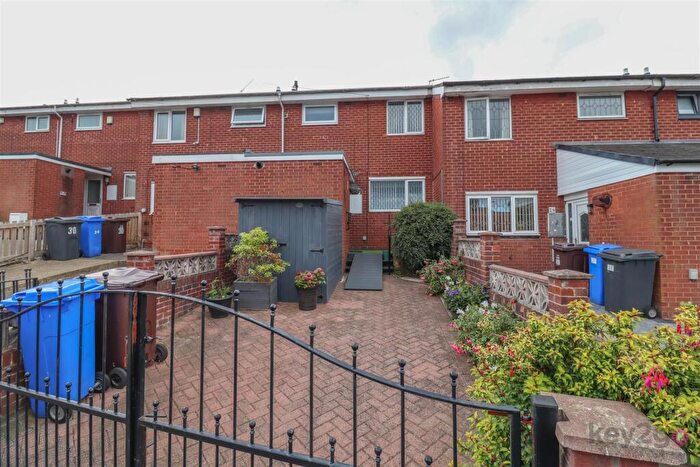 3 Bedroom Terraced House For Sale In Erskine Road, Sheffield, S2
