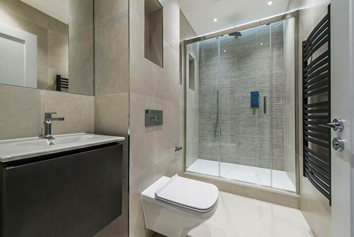 1 Bedroom Apartment For Sale In Victoria Train Station Apartment, M3