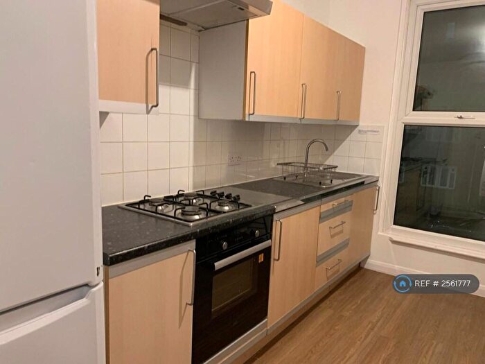 5 Bedroom Flat To Rent In Malden Road, London, NW5