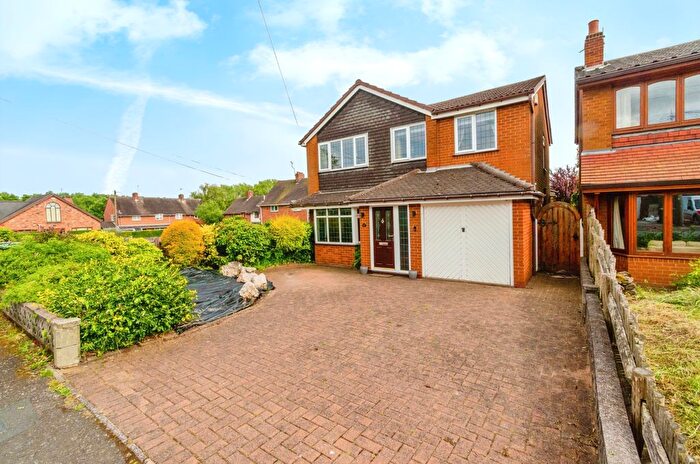 4 Bedroom Detached House For Sale In Queens Road, Calf Heath, Wolverhampton, Staffordshire, WV10