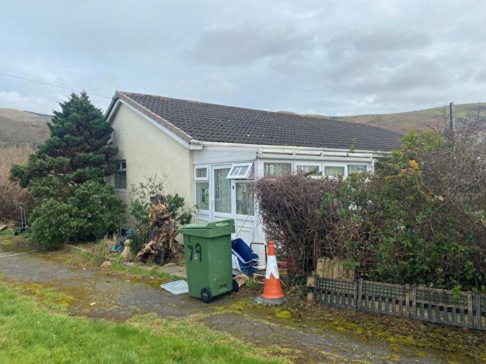 2 Bedroom Bungalow For Sale In Glan Y Mor, Fairbourne, Gwynedd, LL38