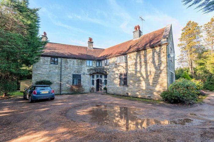 1 Bedroom Flat To Rent In Warren Road, Crowborough, TN6