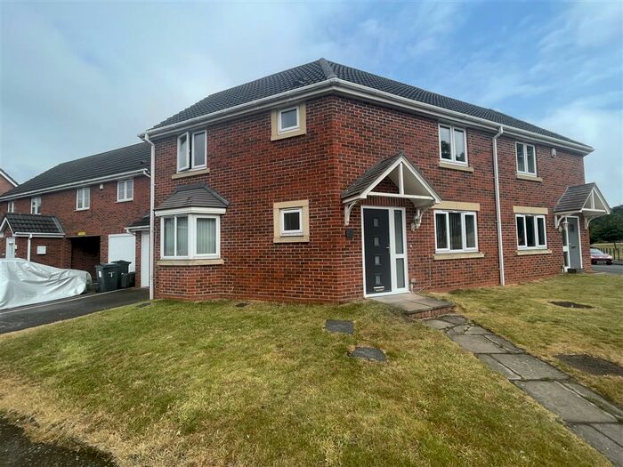 3 Bedroom House To Rent In Guillimot Grove, Birmingham, B23