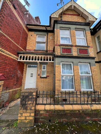 1 Bedroom Flat To Rent In Courtybella Terrace, Newport, South Wales, NP20